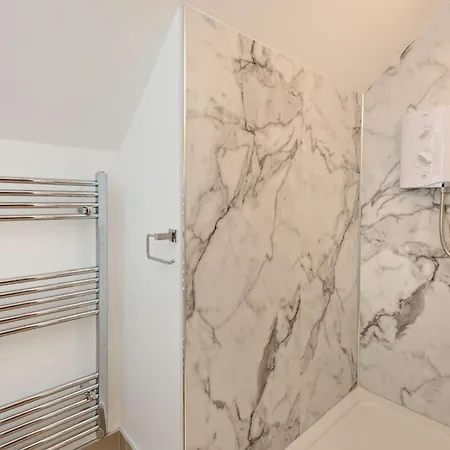 9 Bed In Sz238 Holiday home *