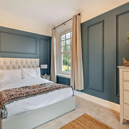 9 Bed In Oc-sz238 * Κέσγουικ