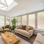 9 Bed In Oc-sz238