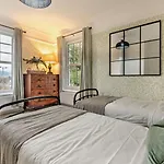 펜션 9 Bed In Oc-sz238